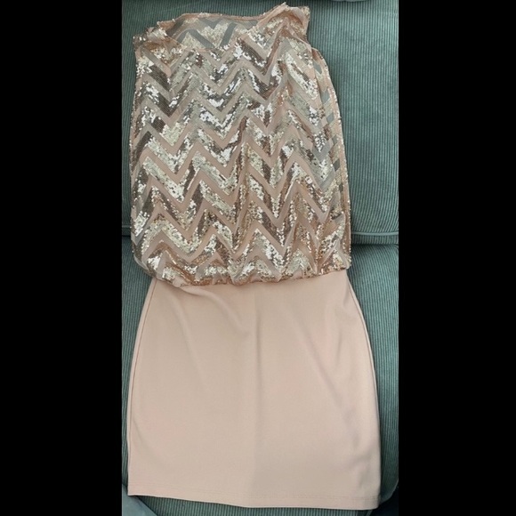 Dress - Picture 2 of 2